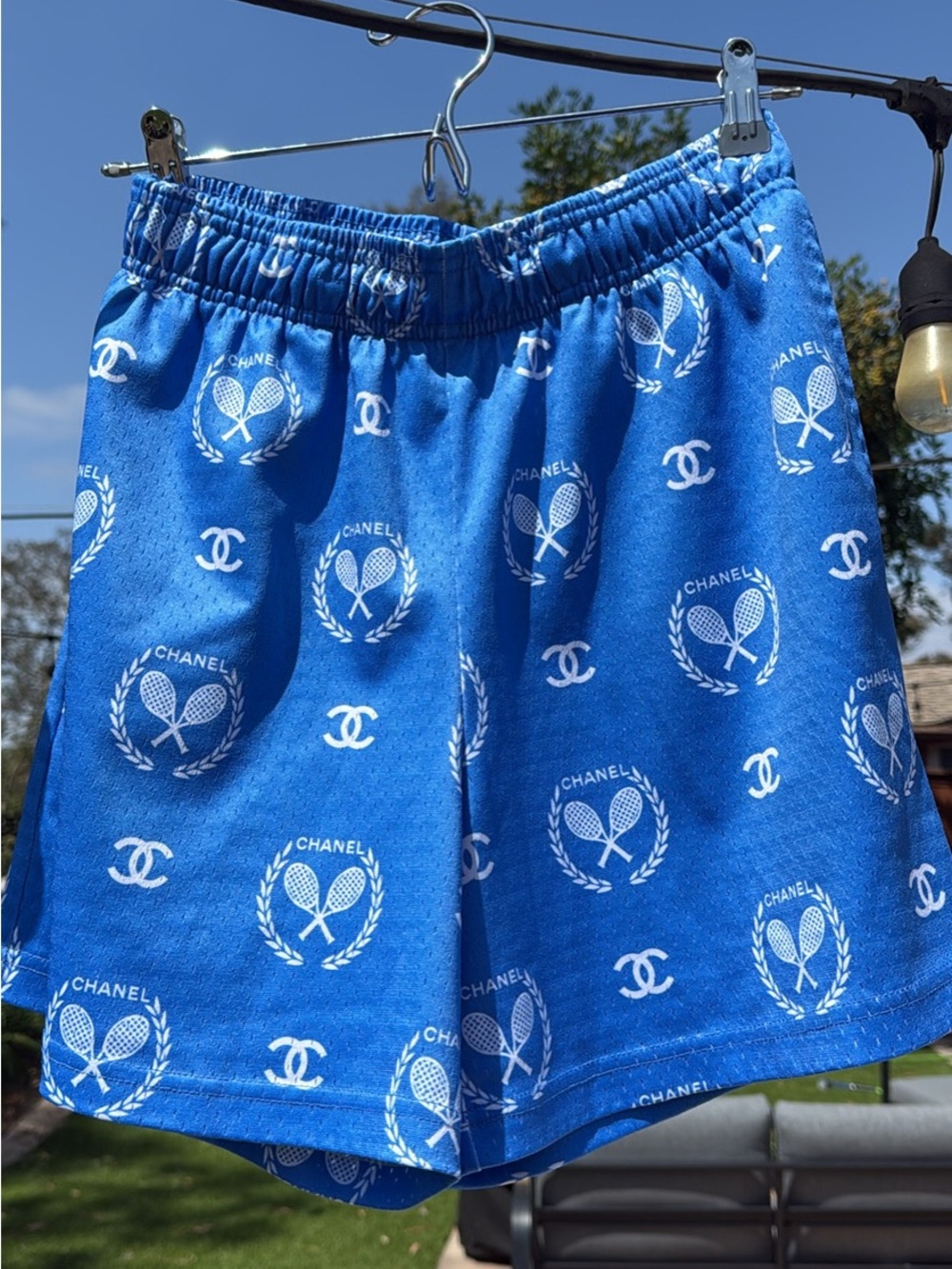 Bravest Studios Channel Mesh Lined Basketball shorts men’s Sz Small
(Or Ladies)